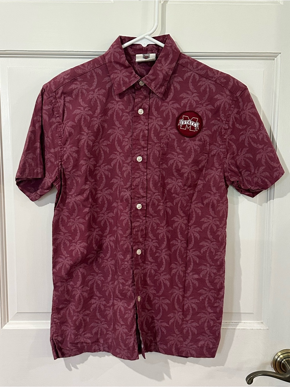 Wes and Willy. Short-Sleeve Button up Shirt in Maroon with Subtle Palm Print